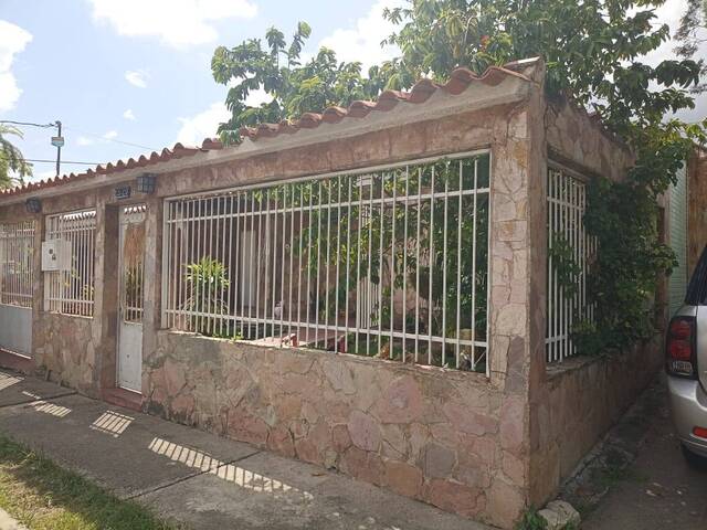 #0224 - Casa para Venta en Cabudare - K - 1