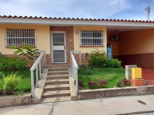 #0624 - Casa para Venta en Barquisimeto - K - 1